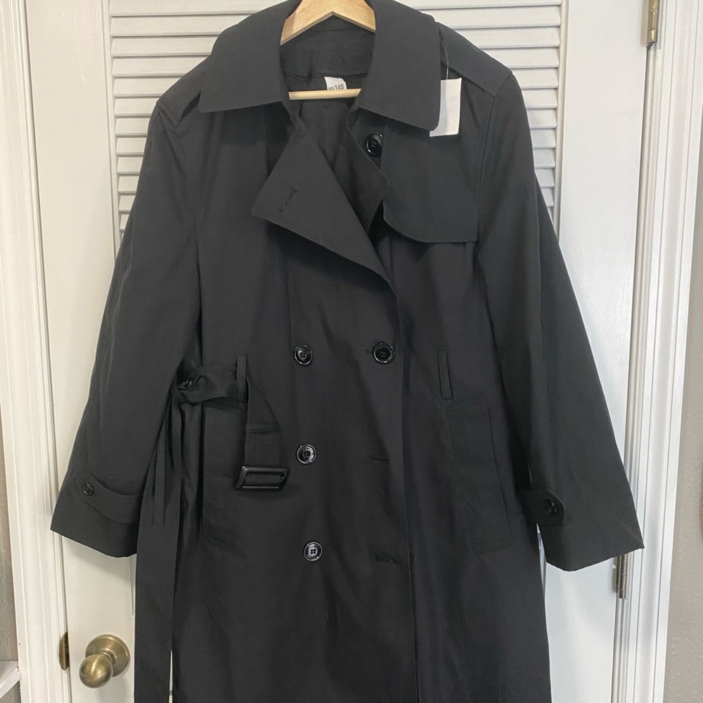 Brand new black coat size 14s